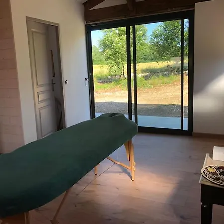 Grande Maison Avec Piscine Chauffee Privee En Quercy *