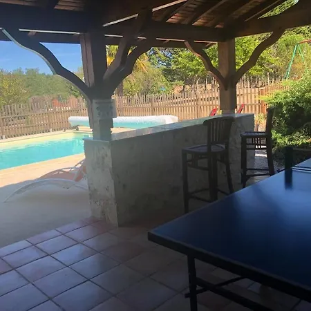 Grande Maison Avec Piscine Chauffée Privée En Quercy * Lacour