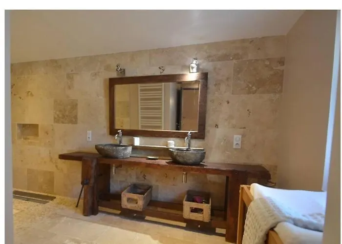 La Grange Du Pech בית נופש *